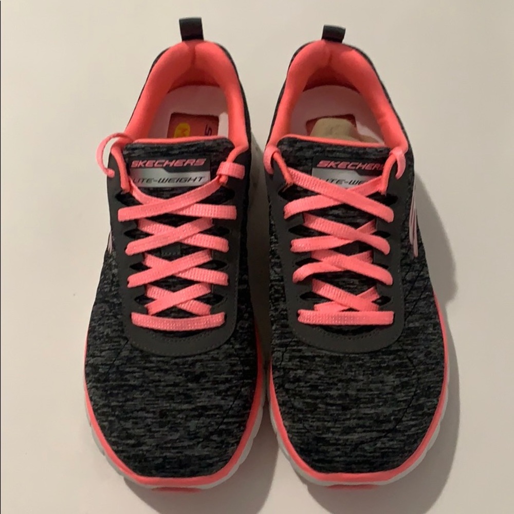 Sketchers sneakers size 6.5 woman